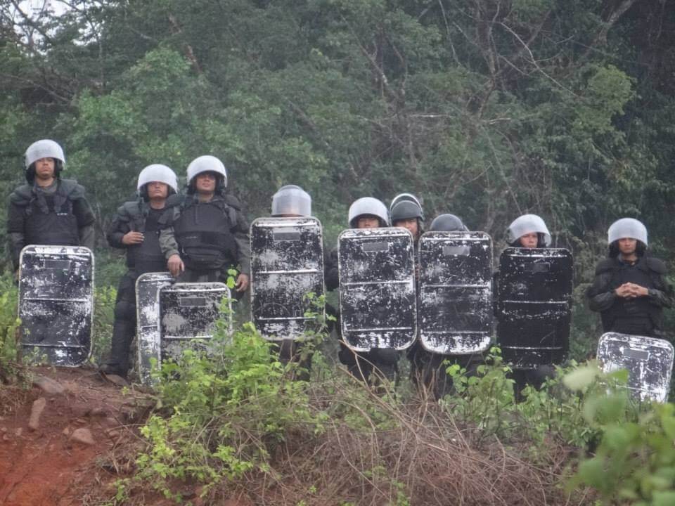 represion5