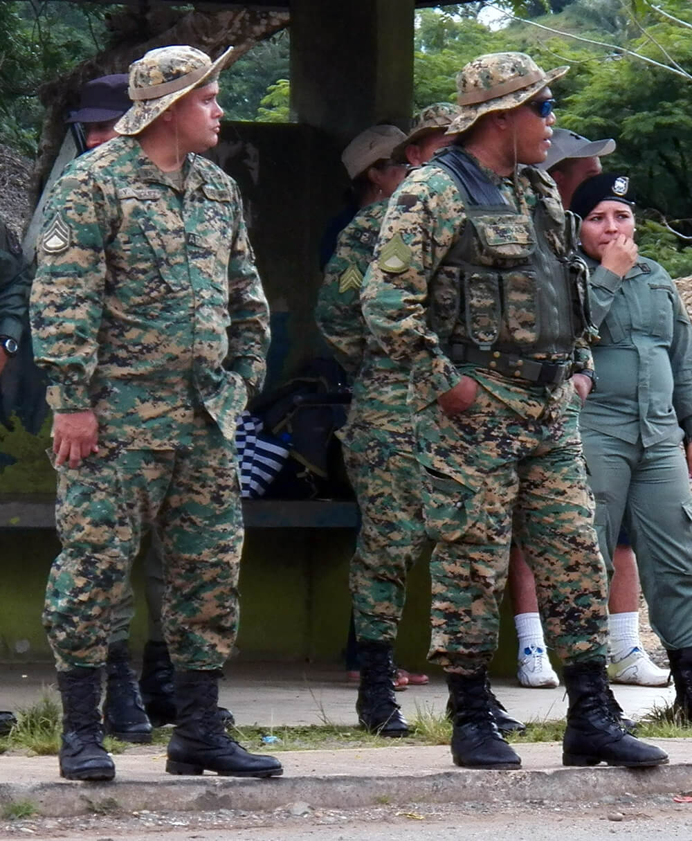 Partly funded by the US State Department, elite SENAFRONT troops have been dispatched to the area. (Photo: Oscar Sogandares)