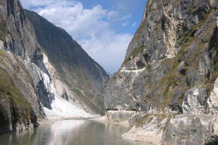 Tiger Leaping Gorge. (Photo: International Rivers)