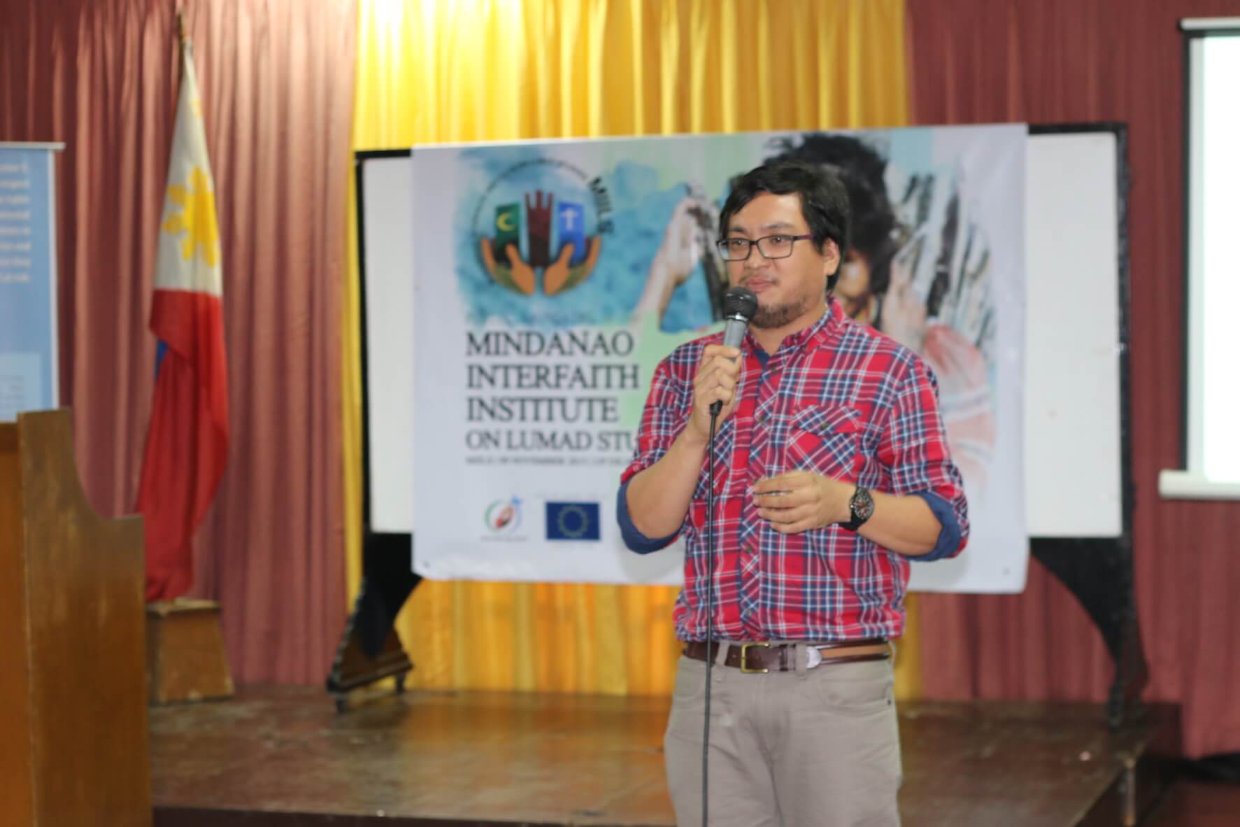  Prof. Arnold Alamon, Executive Director of the newly-estanlished MIILS