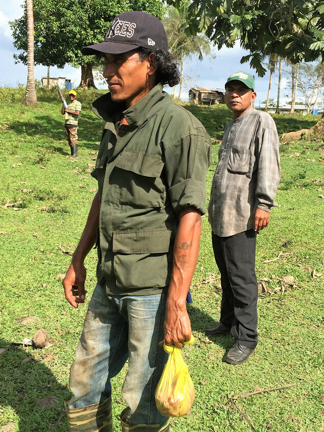 The man at the front is a former Colono of Miskitu heritage who switched sides and began organizing the Miskitu to defend themselves after coming face to face with the carnage and bloodshed being inflicted by the armed Mestizo settlers from the interior and Pacific coast. The man behind him is Rosman Flores, secretary for the Miskitu Council of Elders, who was shot and left to die by Sandinista soldiers while trying traveling to the frontier communities in September of 2015. Flores prides himself in serving as a link between the elders residing in Bilwi and the isolated frontier communities.