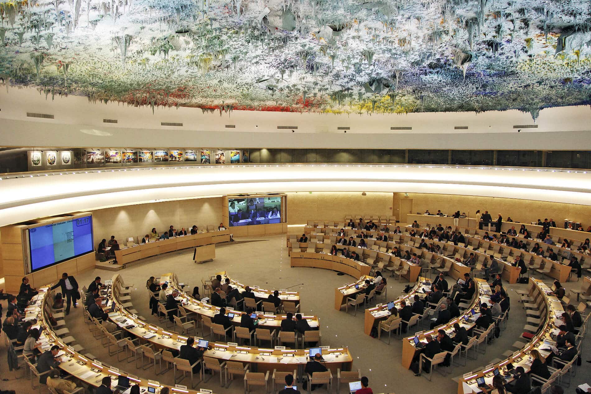 Un periodic review in session w1900