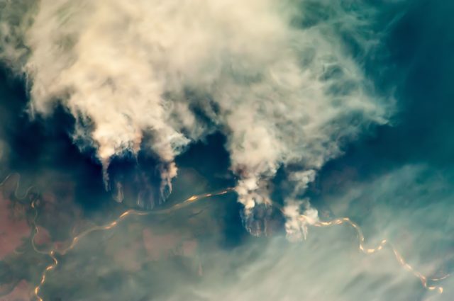 ISS029 E 008032 Fires along the Rio Xingu Brazil